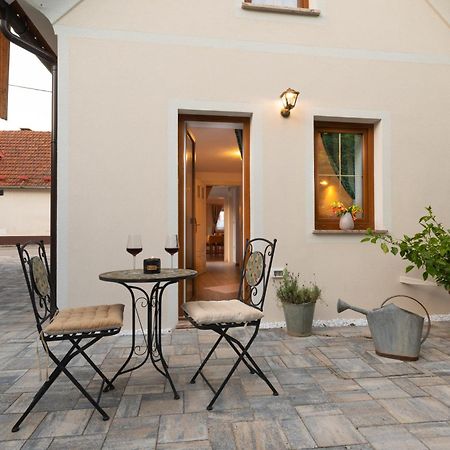 Cherry House - Cosy House - Ideal For Bear Watching, In The Neighborhood Of The Medieval Sneznik Castle Stari Trg pri Lozu エクステリア 写真